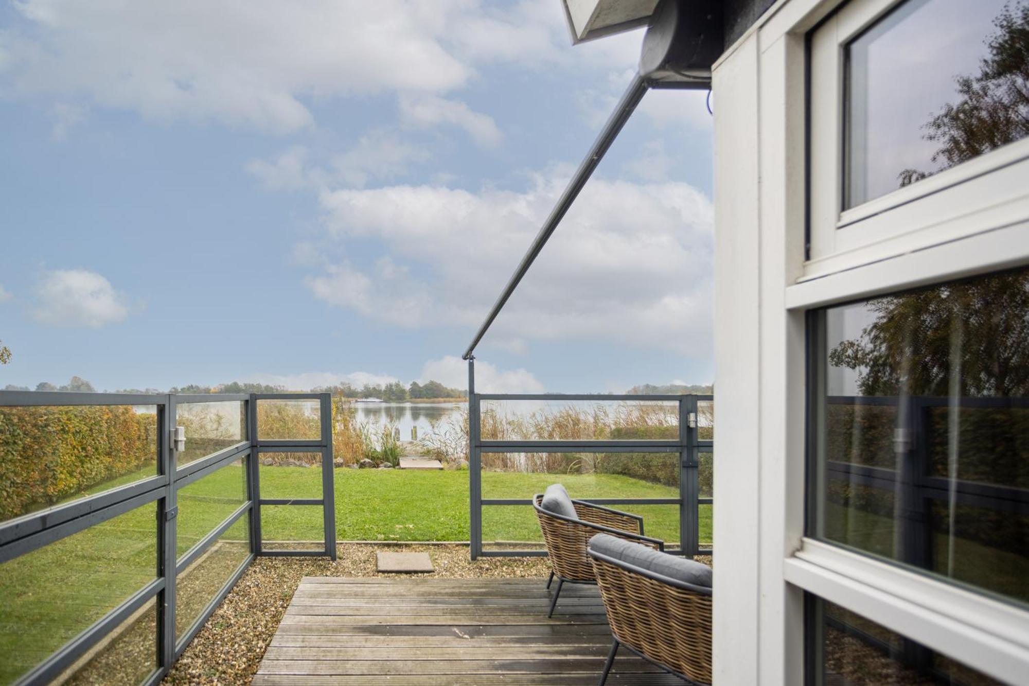 Waterpark Oan 'E Poel Bij Sneekermeer แตร์แฮเนอ ภายนอก รูปภาพ