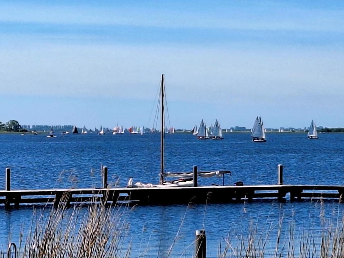 Waterpark Oan 'E Poel Bij Sneekermeer แตร์แฮเนอ ภายนอก รูปภาพ