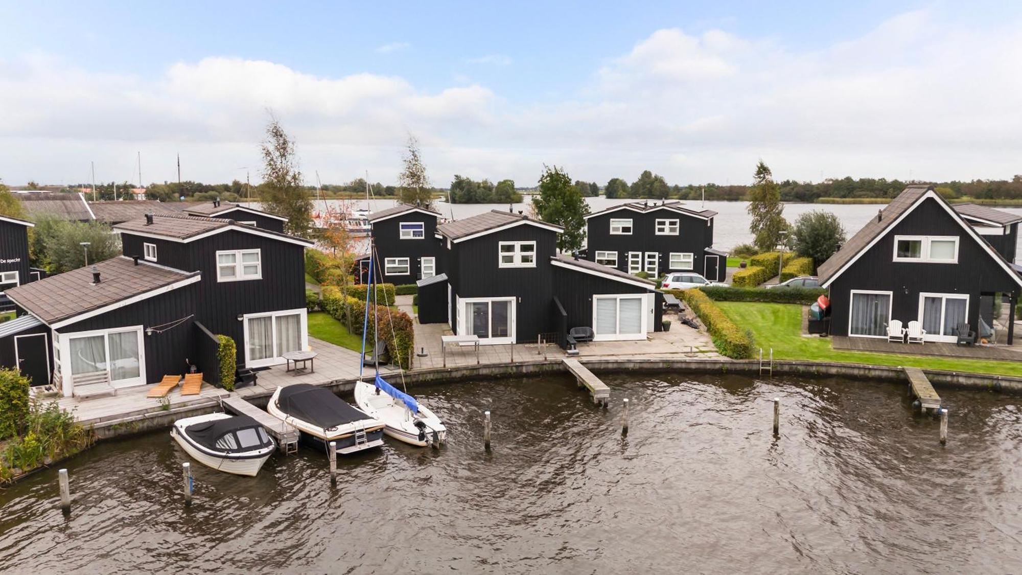 Waterpark Oan 'E Poel Bij Sneekermeer แตร์แฮเนอ ภายนอก รูปภาพ